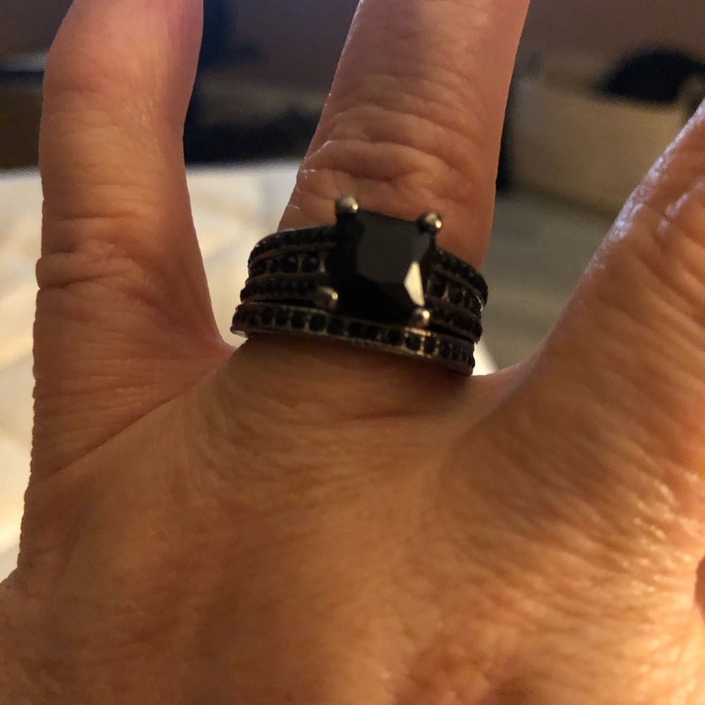 Silver BLACK SAPPHIRE STERLING SILVER RING - Picture 4 of 5